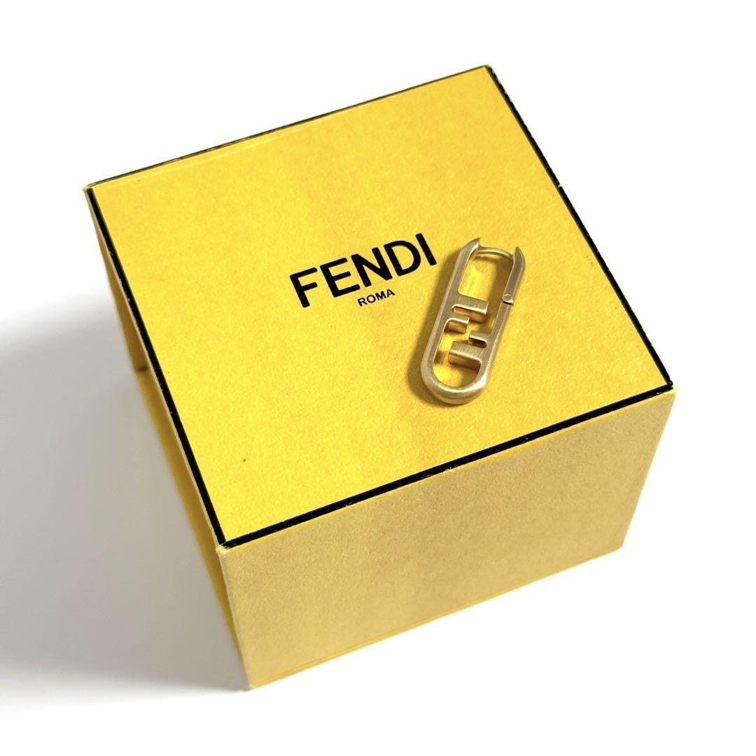 FENDI（ピアス(片耳用)）のフリマアイテム一覧 【片耳用・男女兼用