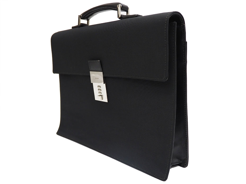 GUCCI グッチ 2way ビジネスバッグ ブリーフケース 黒 ビジネス A4 GUCCI - 極美品 グッチ レザー 2WAY ビジネス バッグ 斜め掛け
