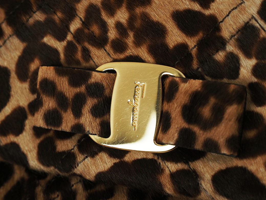 FERRAGAMO（フェラガモ） サルヴァトーレ ハラコ レオパード ヴァラ