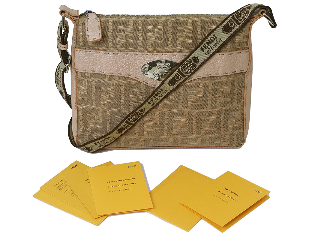 t92【美品】Gカード付 フェンディ　ズッカ　セレリア　キャンバス　ショルダー. FENDI ブランド京の蔵小牧 ネット販売部 t92【美品】Gカード付 フェンディ