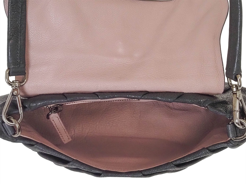 ◆ 美品 ◆ PRADA プラダ レザー ショルダーバッグ 黒 クラッチバッグ ◇ 美品 ◇ PRADA プラダ レザー ショルダーバッグ 黒 クラッチ