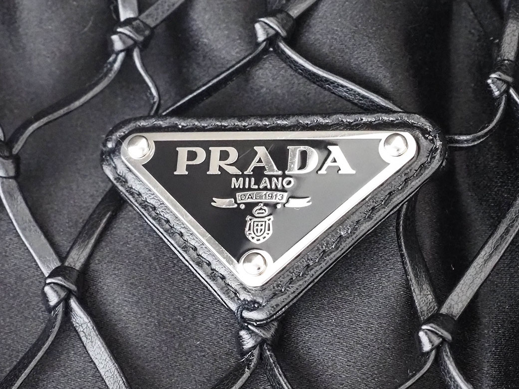 プラダ(PRADA) 巾着ポーチ商品一覧 - Yahoo!ショッピング