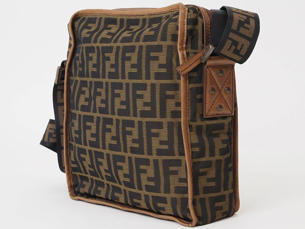 FENDI（フェンディ） バッグ ズッカ ショルダー バッグ ブラウン