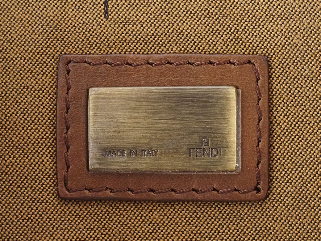 FENDI（フェンディ） バッグ ズッカ ショルダー バッグ ブラウン