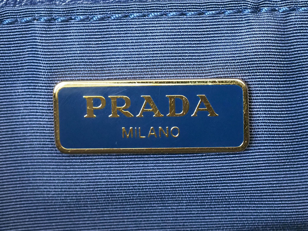 PRADA（プラダ） ナイロン チェーンショルダーバッグ ネイビー BP0584