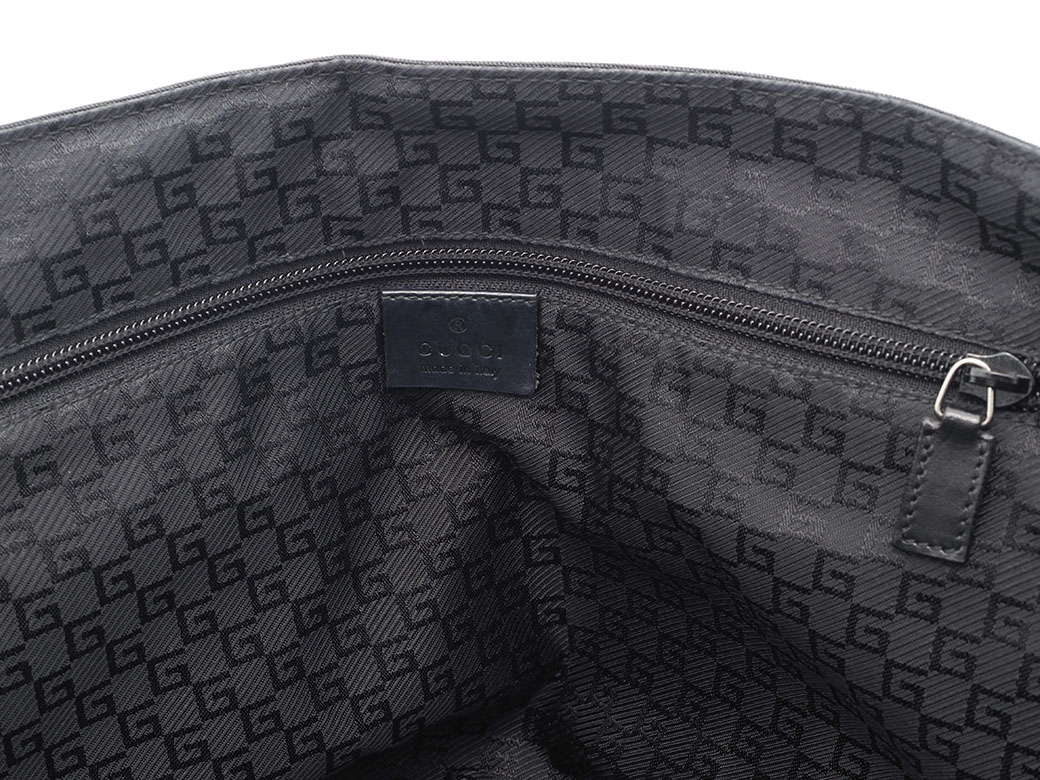 未使用級 現行モデル グッチ メッセンジャーバッグ ブラック ナイロン レザー 楽天市場】GUCCI グッチ 122374 メッセンジャーバッグ ロゴ フラップ