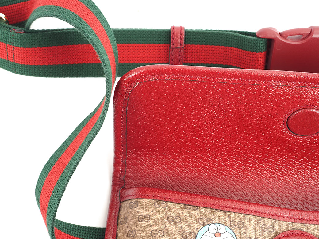 GUCCI（グッチ） バッグ 中古 レディース ドラえもん ボディバッグ