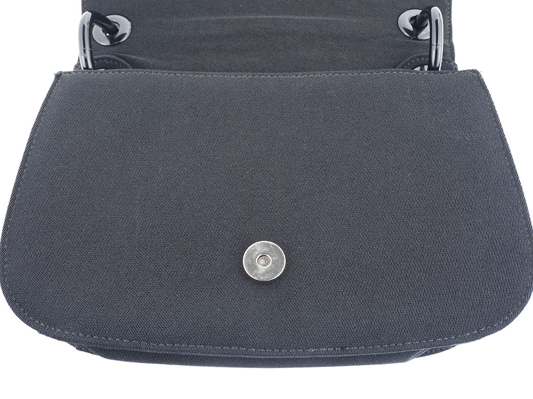 PRADA（プラダ） バッグ 中古 ショルダーバッグ プラスチック チェーン
