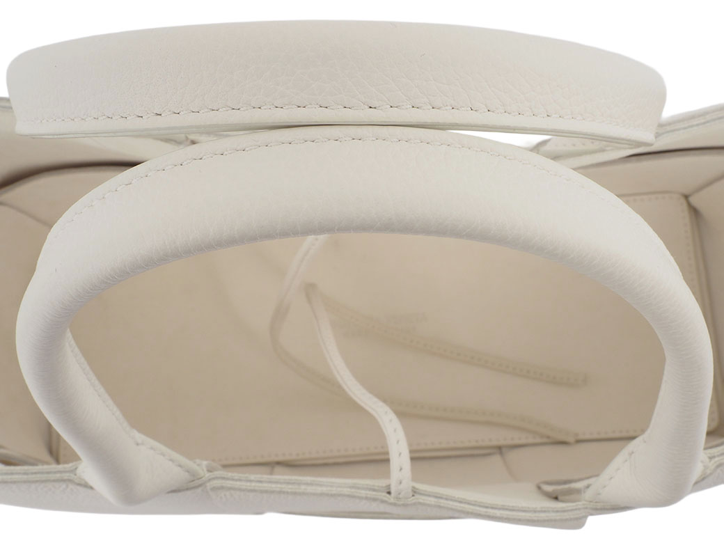 BOTTEGA VENETA（ボッテガ・ヴェネタ） スモール アルコ トートバッグ