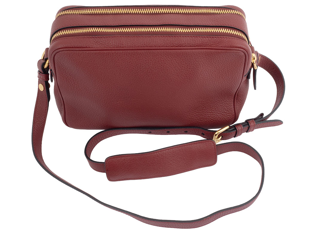 未使用級　プラダ　カメラバッグ　ショルダーバッグ PRADA プラダ カメラバッグ ショルダーバッグ クロスボディ ボルドー