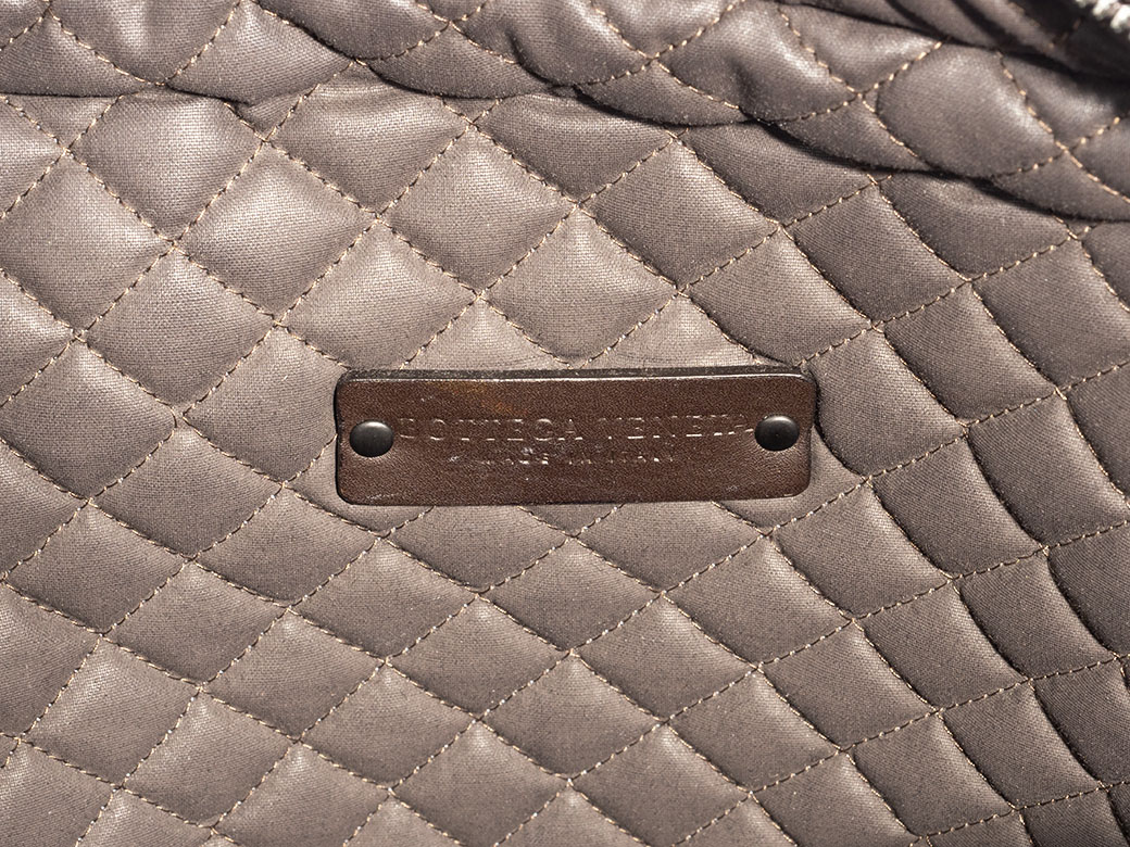 BOTTEGA VENETA（ボッテガベネタ）カードケース 140100 V4641 2040