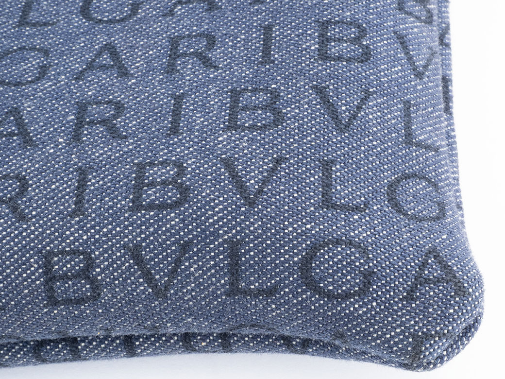 BVLGARI（ブルガリ） ロゴマニア サコッシュ デニム ショルダーバッグ