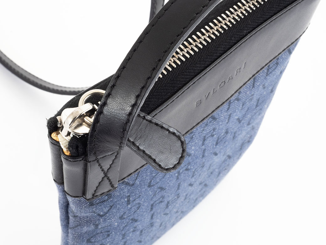 BVLGARI（ブルガリ） ロゴマニア サコッシュ デニム ショルダーバッグ