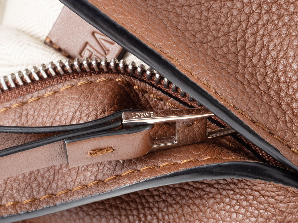 LOEWE（ロエベ） アントン スリング ボディバッグ ウエスト