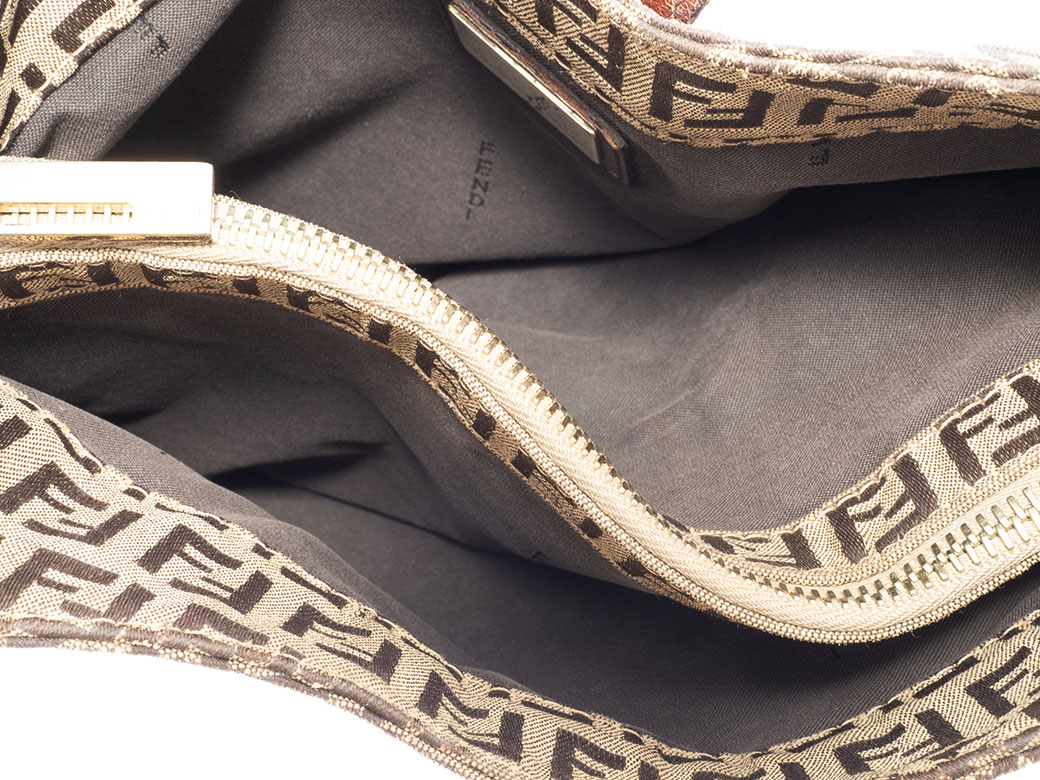 FENDI（フェンディ） バッグ ズッカ ショルダーバッグ 8BR036 ブラウン