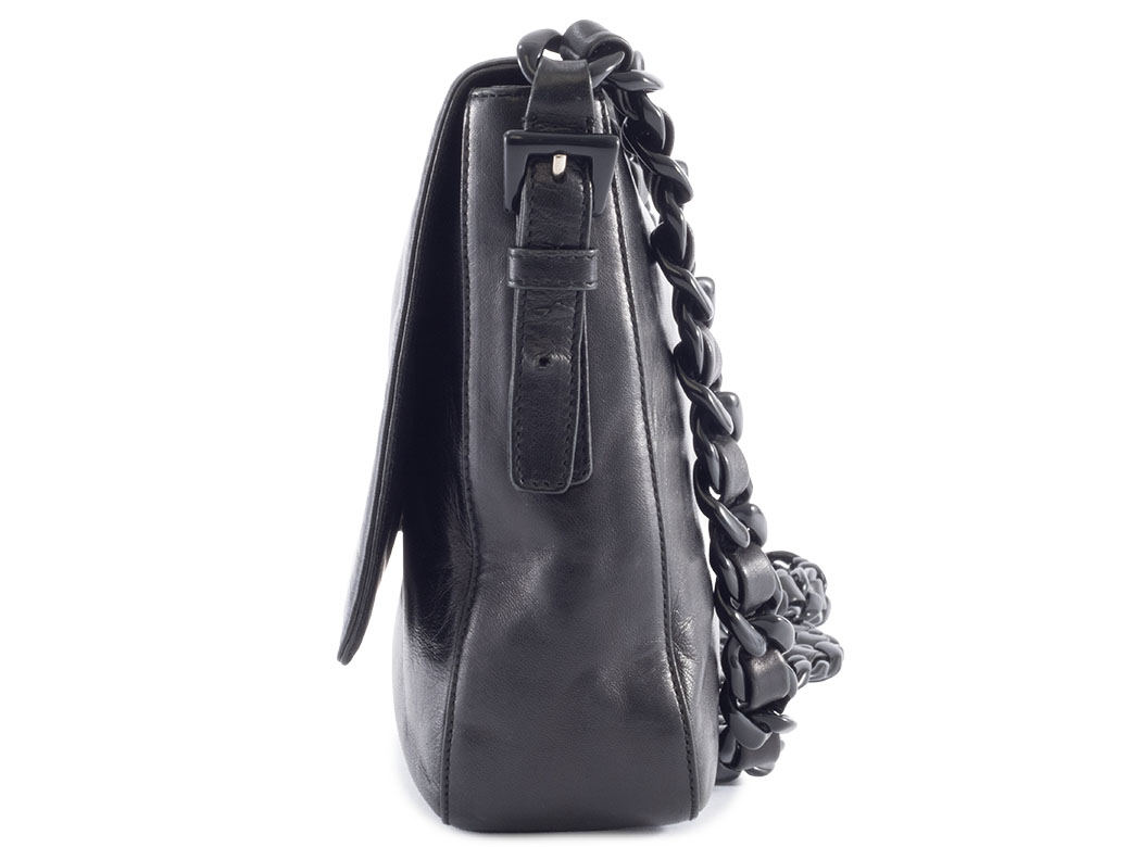 PRADA（プラダ） プラスチックチェーン ショルダーバッグ レザー