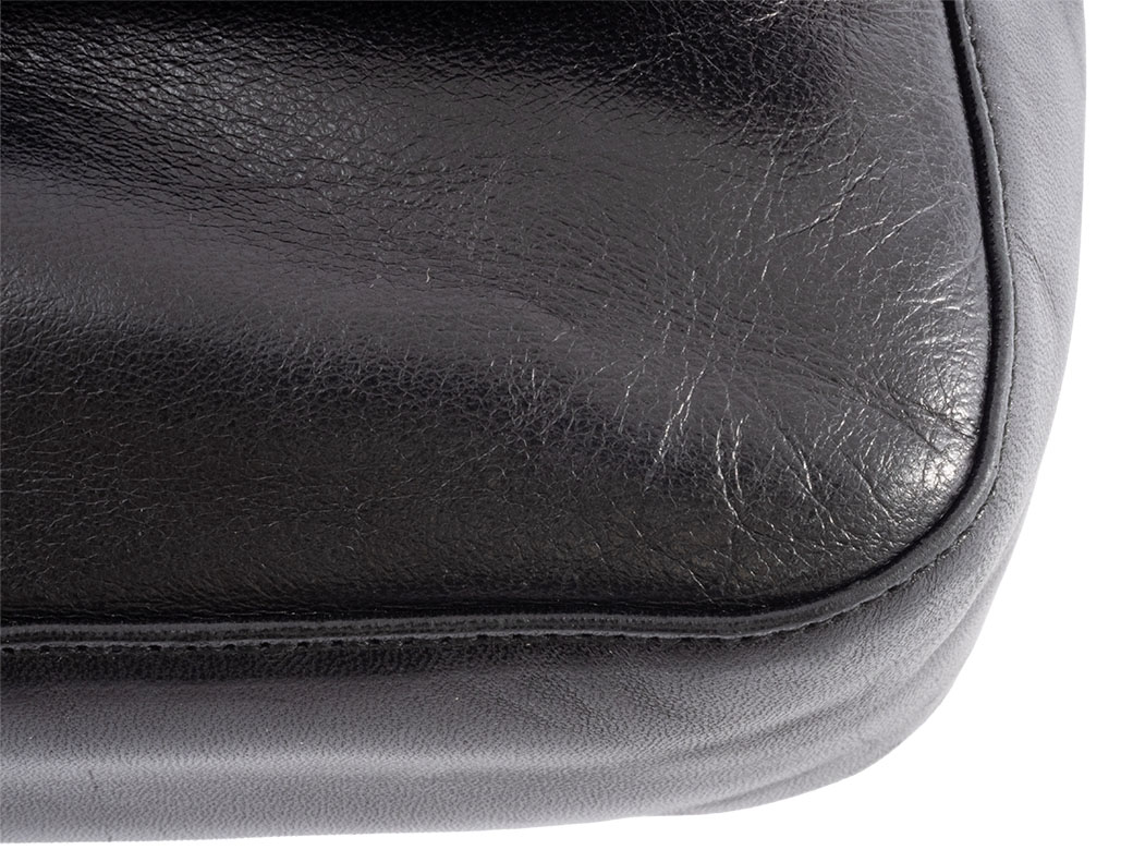 PRADA（プラダ） バッグ 中古 プラスチック チェーン ショルダーバッグ