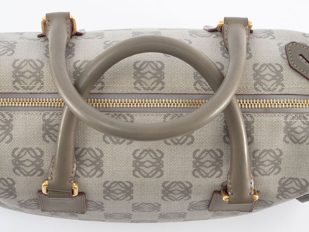 LOEWE（ロエベ） アナグラム ボストンバッグ PVCxレザー グレー