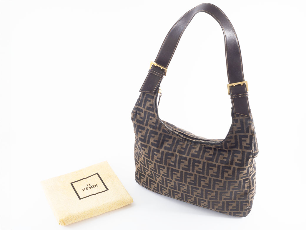 FENDI（フェンディ） バッグ 中古 ズッカ ショルダーバッグ ワン