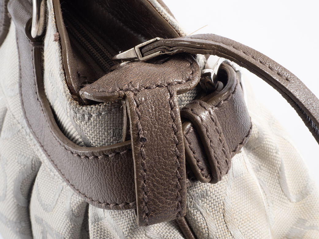 サルヴァトーレ フェラガモ キャンバスバッグ 大容量 レザー シルバー金具 FERRAGAMO（フェラガモ） サルヴァトーレ ガンチーニ キャンバス