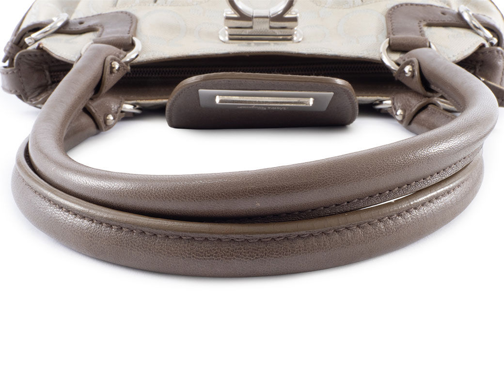 サルヴァトーレ フェラガモ キャンバスバッグ 大容量 レザー シルバー金具 FERRAGAMO（フェラガモ） サルヴァトーレ ガンチーニ キャンバス