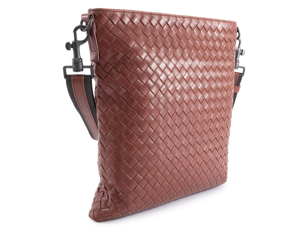 BOTTEGA VENETA（ボッテガ・ヴェネタ） イントレチャート ショルダー