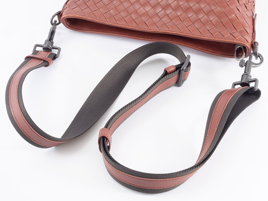 ボッテガヴェネタ イントレチャート ショルダーバッグ ブラウン BOTTEGA VENETA（ボッテガ・ヴェネタ） イントレチャート ショルダー