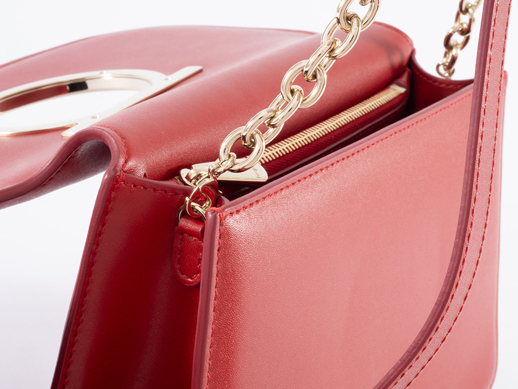 FERRAGAMO（フェラガモ） サルヴァトーレ カメラバッグ ショルダー