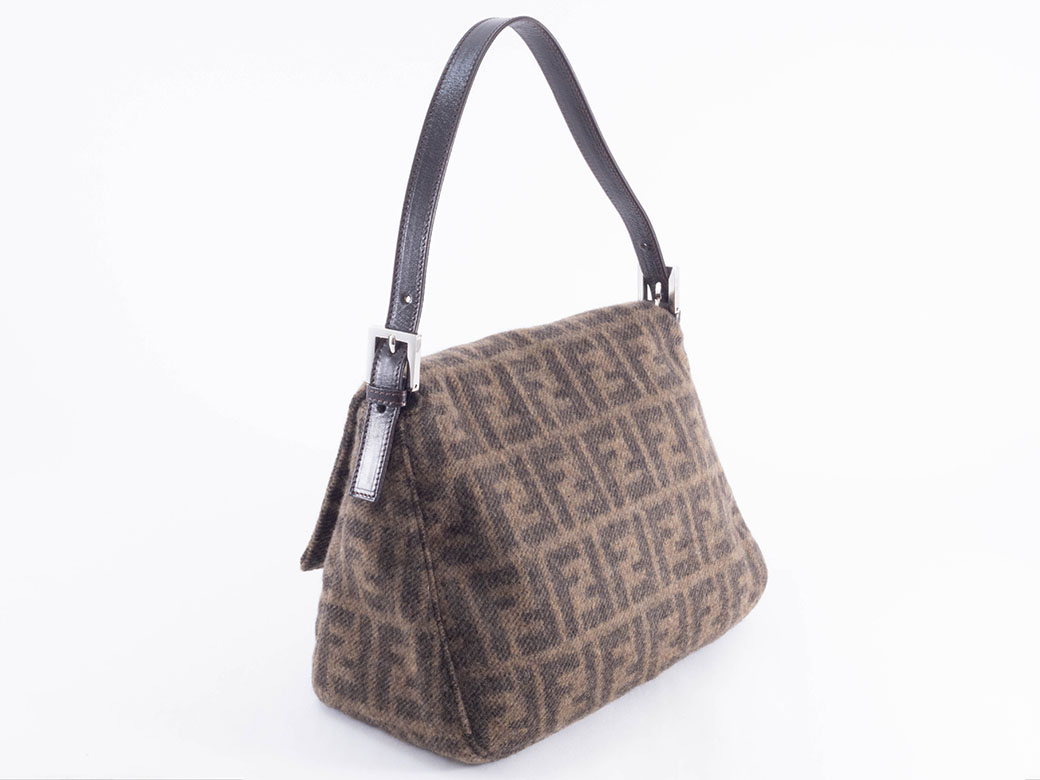 FENDI（フェンディ） バッグ 中古 マンマバケット ショルダーバッグ