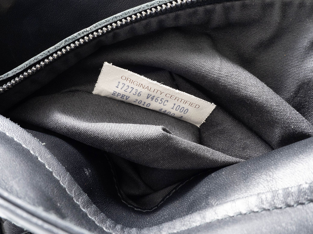 BOTTEGA VENETA（ボッテガ・ヴェネタ） イントレチャート ショルダー