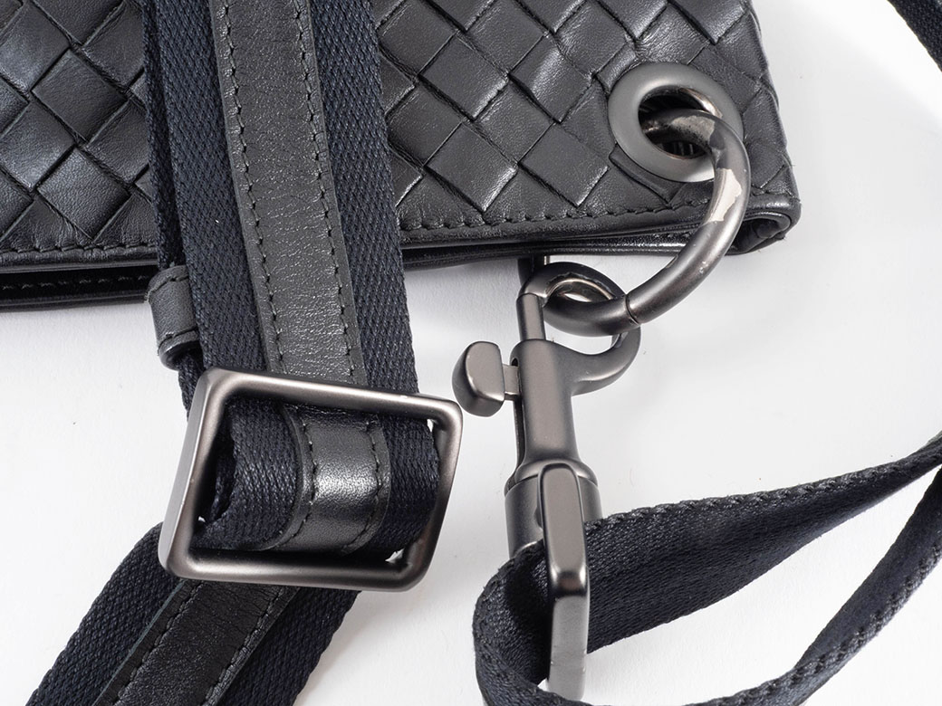 BOTTEGA VENETA（ボッテガ・ヴェネタ） イントレチャート ショルダー