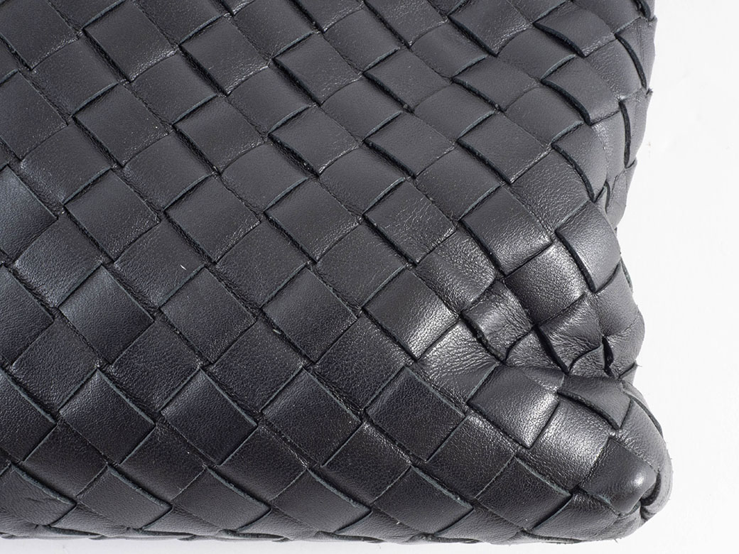 BOTTEGA VENETA（ボッテガ・ヴェネタ） イントレチャート ショルダー