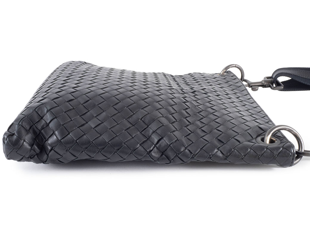 BOTTEGA VENETA（ボッテガ・ヴェネタ） イントレチャート ショルダー