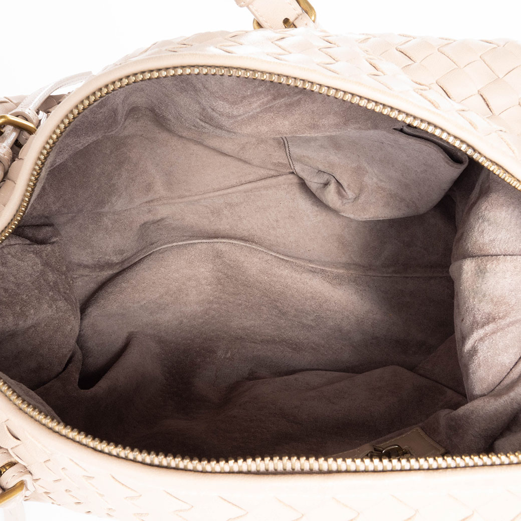 BOTTEGA VENETA（ボッテガ・ヴェネタ） イントレチャート ミニボストン