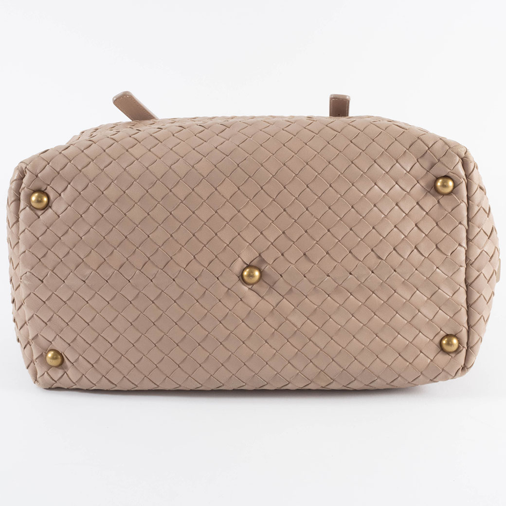 BOTTEGA VENETA（ボッテガ・ヴェネタ） イントレチャート ミニボストン