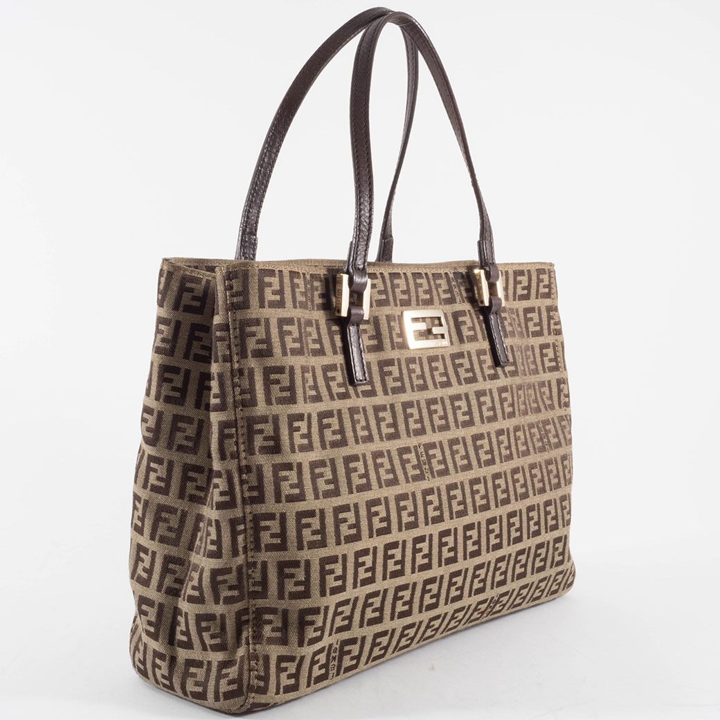 フェンディ ズッキーノ ズッカ柄 ハンドバッグ 8BH132 キャンバスx