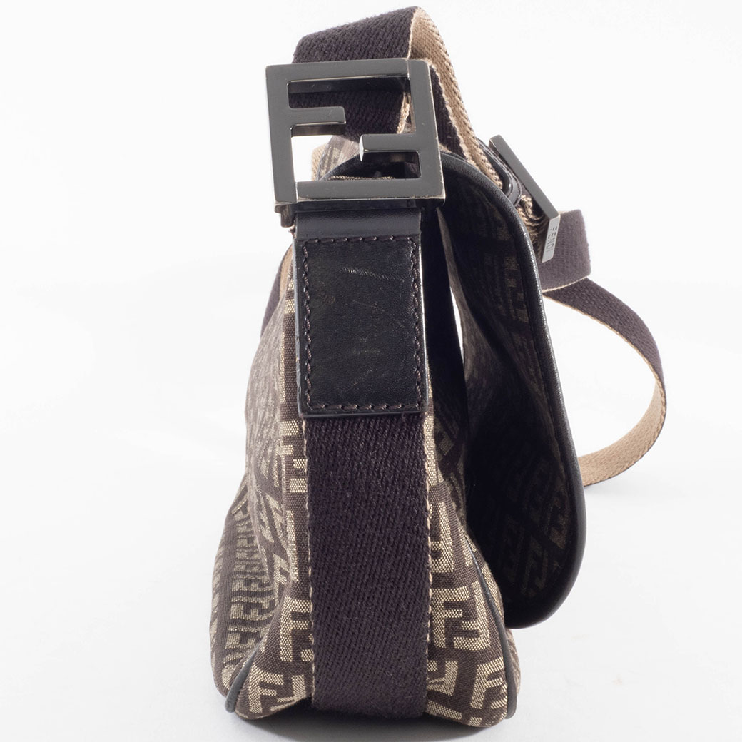 FENDI（フェンディ） バッグ 中古 ズッキーノ ショルダーバッグ 8BR320