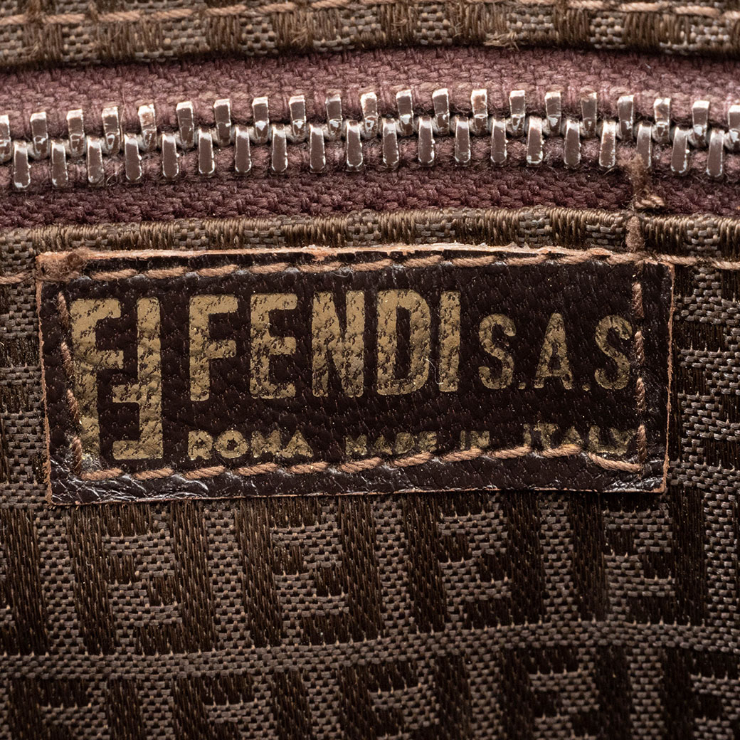 フェンディ 編み込みレザー ショルダーバッグ ブラウン レディース