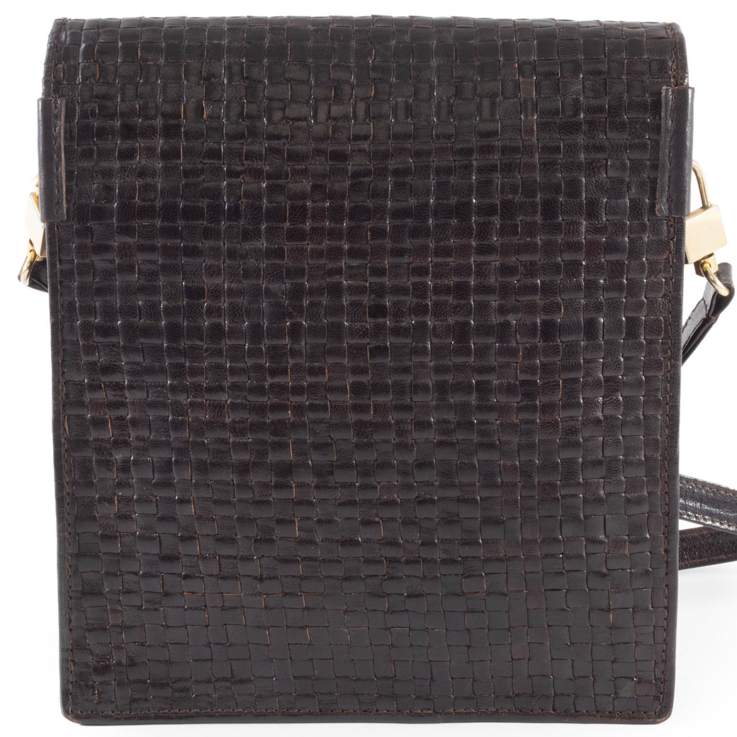 FENDI 編み込み レザー ショルダーバッグ フェンディ 編み込みレザー ショルダーバッグ ブラウン レディース