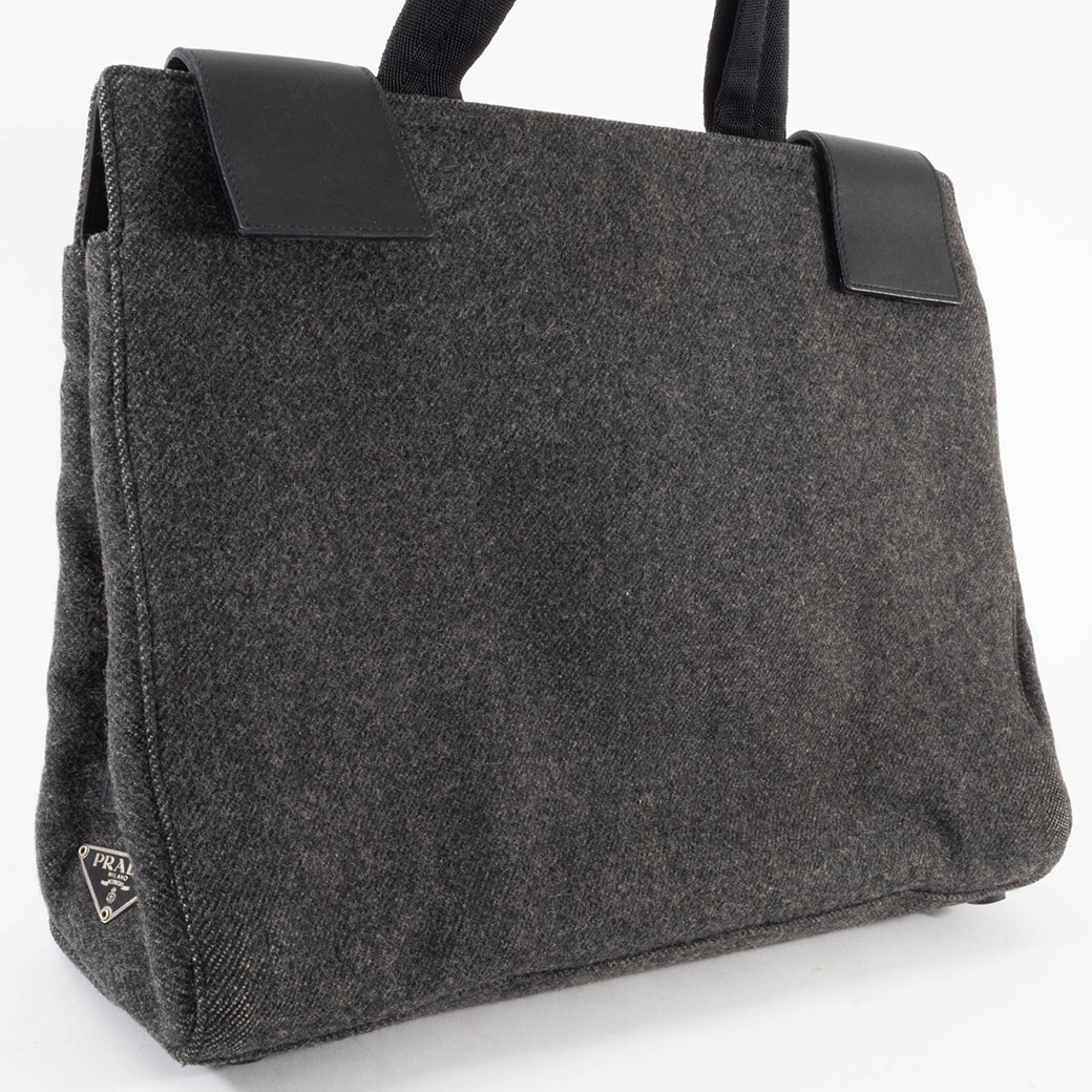 本物 ■プラダ■ウール トート ブラック グレー ショルダートートバッグ ハンド プラダ フェルト ハンドバッグ ウールxレザー グレー レディース 2気室