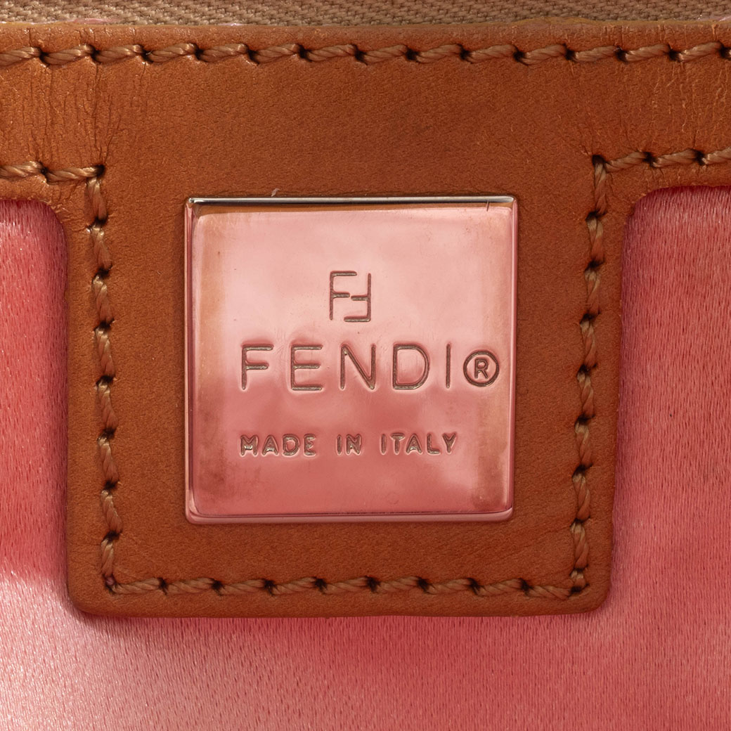 FENDI（フェンディ） バッグ ストロー トートバッグ ピンク 大きめ