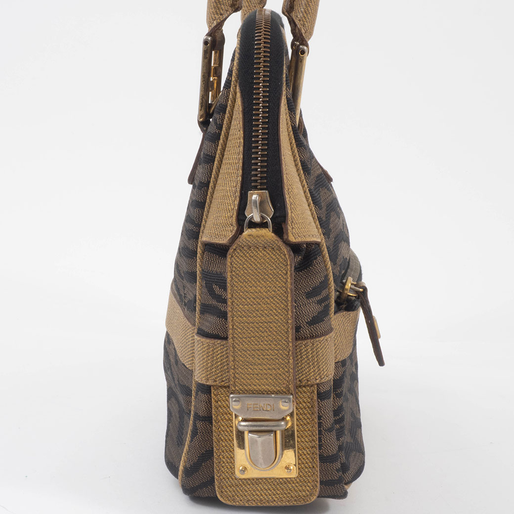 FENDI（フェンディ） バッグ ゼブラ柄 2way ショルダーバッグ