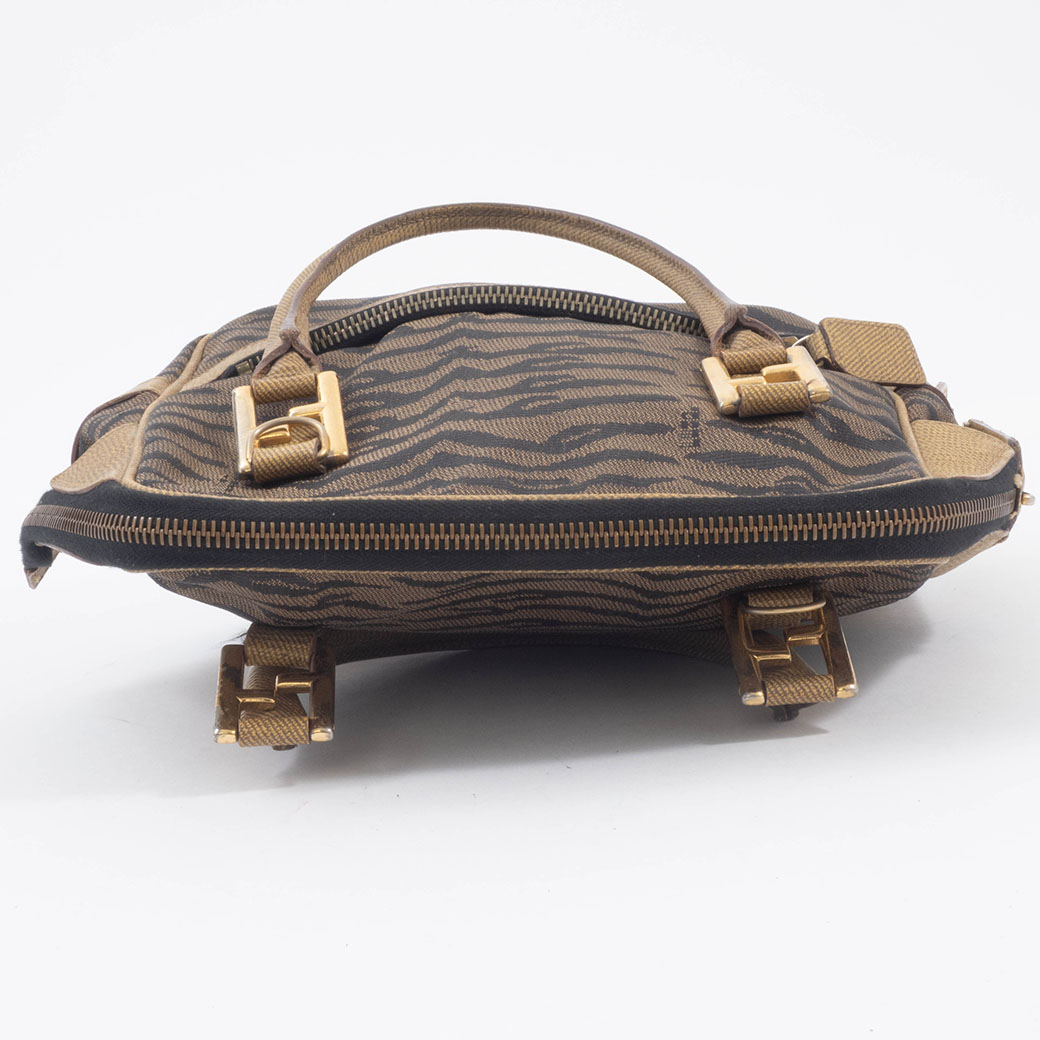 FENDI（フェンディ） バッグ ゼブラ柄 2way ショルダーバッグ