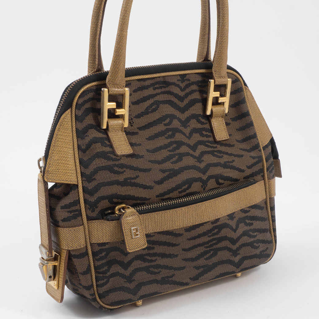 FENDI（フェンディ） バッグ ゼブラ柄 2way ショルダーバッグ 