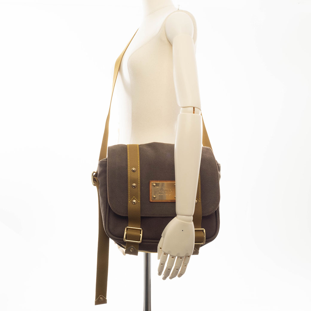 LOUIS VUITTON（ルイ・ヴィトン） アンティグア ブザスPM ショルダー
