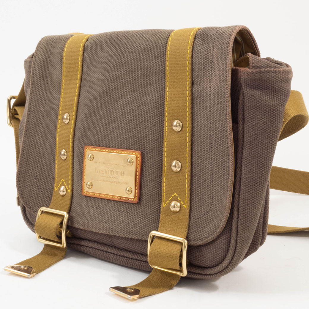 LOUIS VUITTON（ルイ・ヴィトン） アンティグア ブザスPM ショルダー