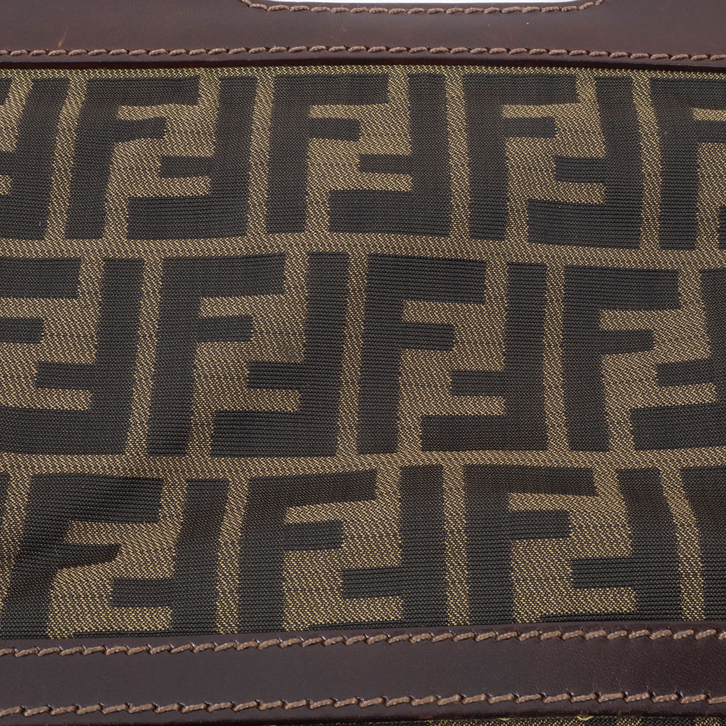 FENDI フェンディ/ズッカラインミディアムコンパクトレザー財布/30858/018/ブランドバック/ABランク/89【中古】 中古・古着通販】FENDI (フェンディ) ズッカ柄 がま口コンパクト