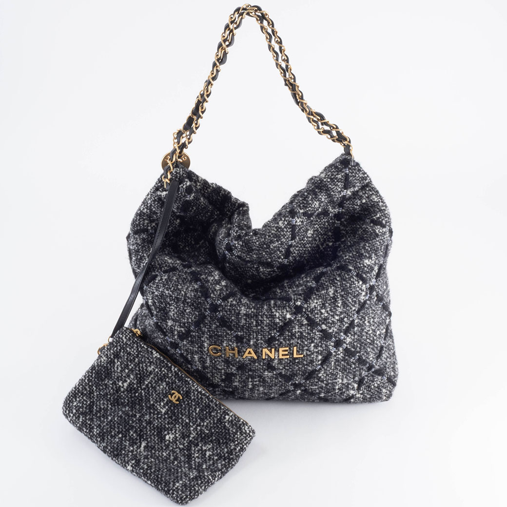 CHANEL(シャネル) バッグ 22 ショルダーバッグ ツイード ゴールド CHANEL(シャネル) バッグ 22 ショルダーバッグ ツイード ゴールド