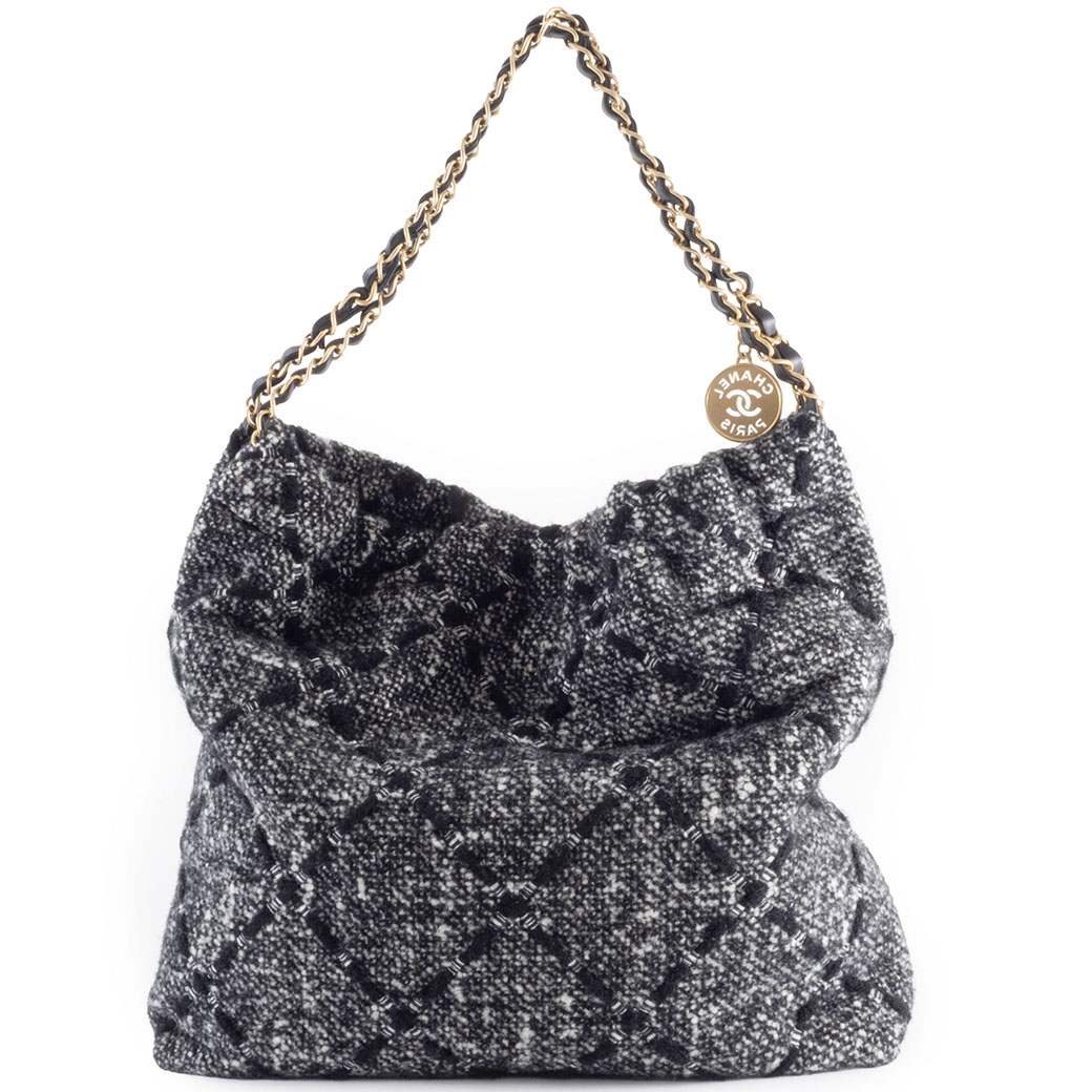 CHANEL（シャネル） バッグ 22 ショルダーバッグ ツイード ゴールド