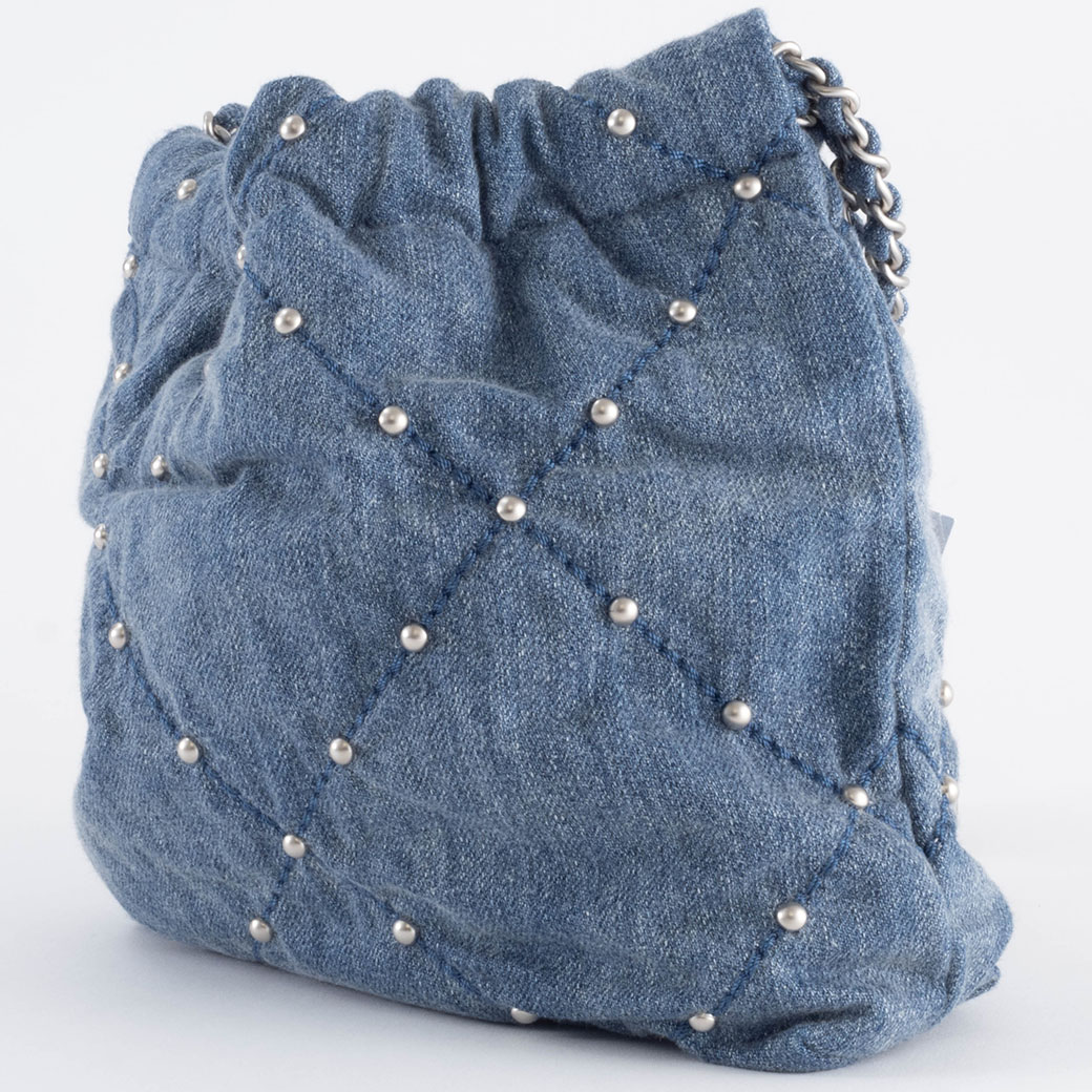 CHANEL（シャネル） バッグ 22 ショルダーバッグ ウォッシュド デニム